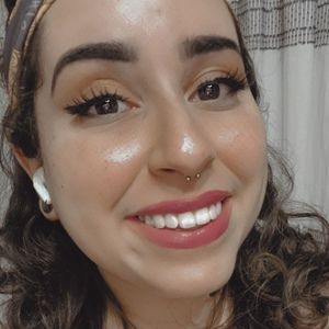 Meet your Posher, Mia